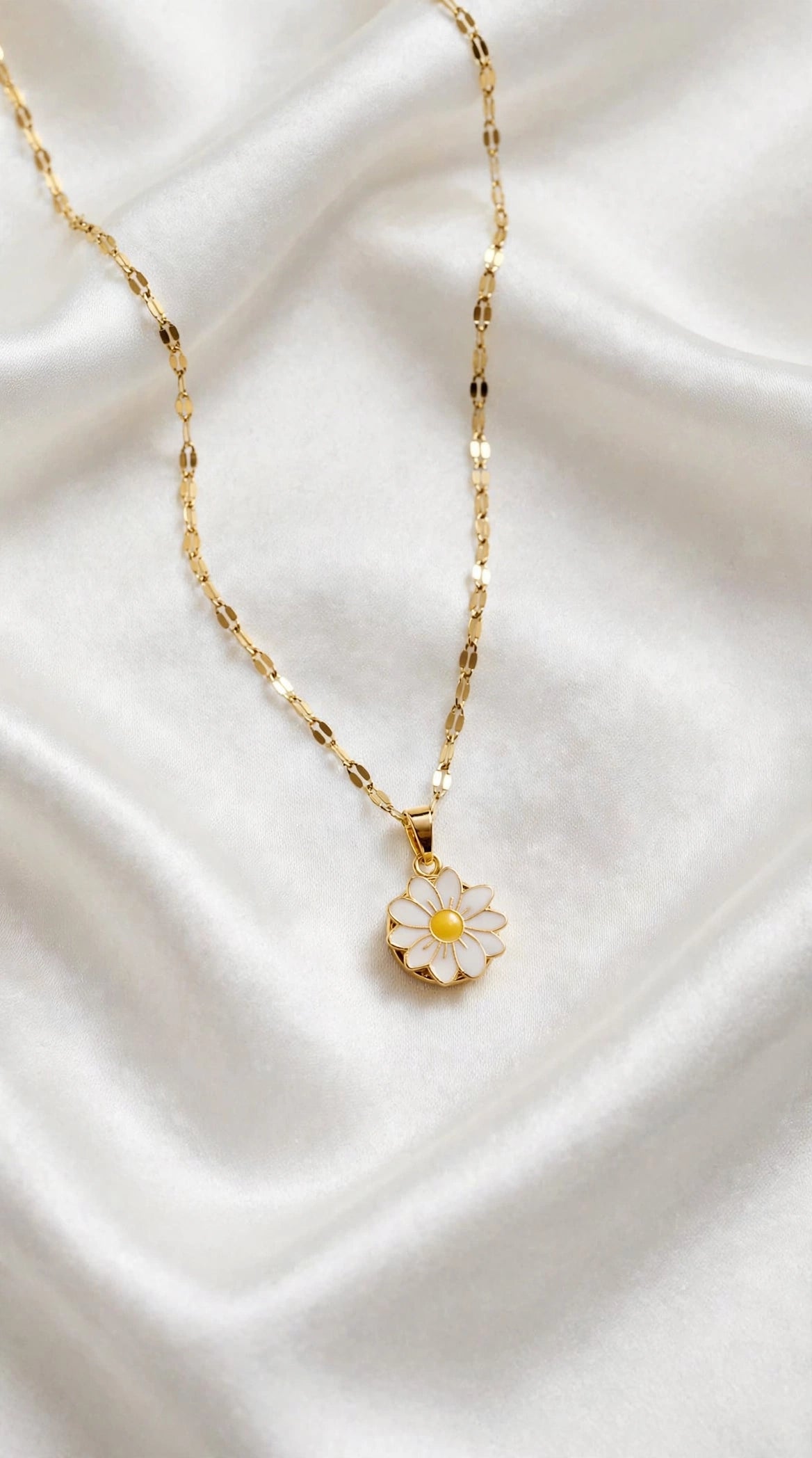 Sunny Daisy Gold Necklace 🌼