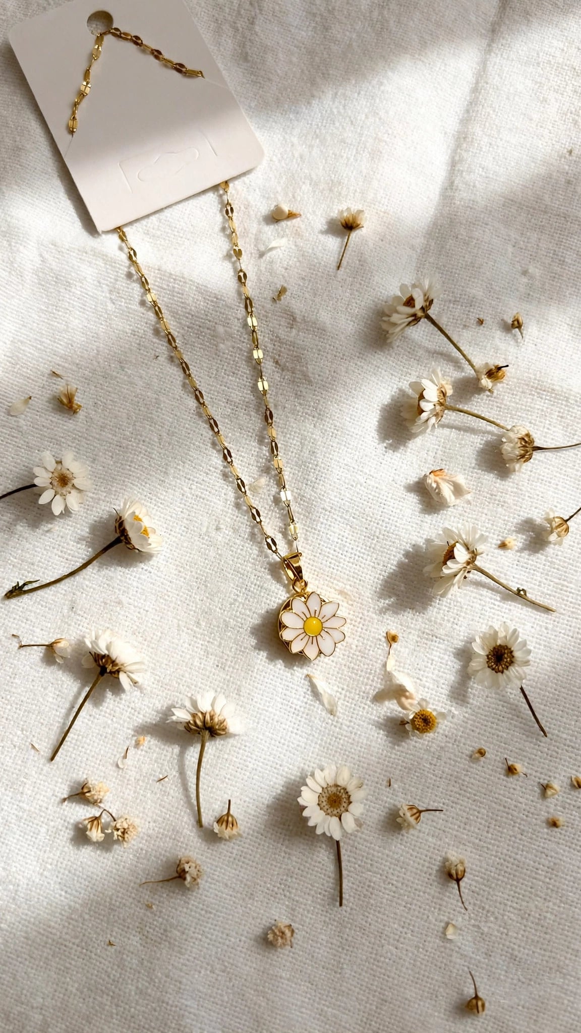 Sunny Daisy Gold Necklace 🌼