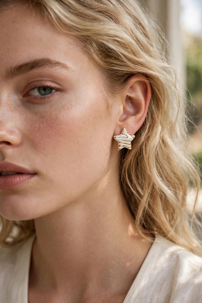 White Marble Tide Starfish Stud Earrings