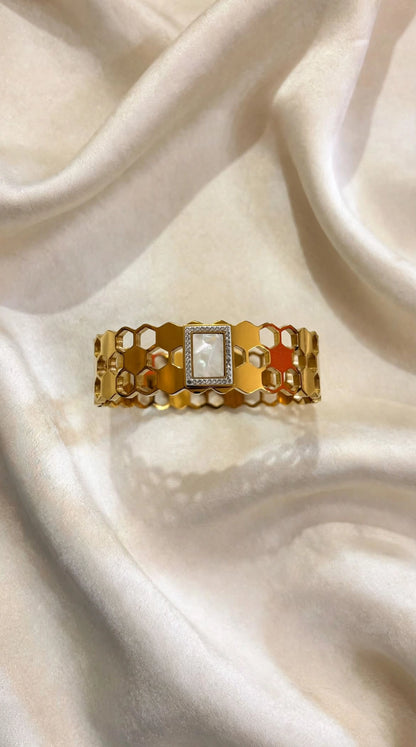 Gold Honeycomb Design Kada