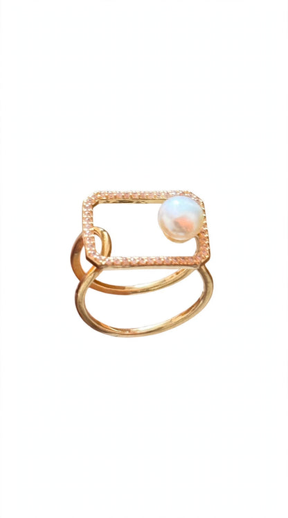 Aura Pearl Frame Ring